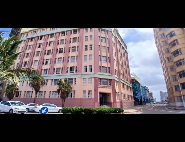 3 BEDROOM APARTMENT FOR SALE IN SOUTH BEACH